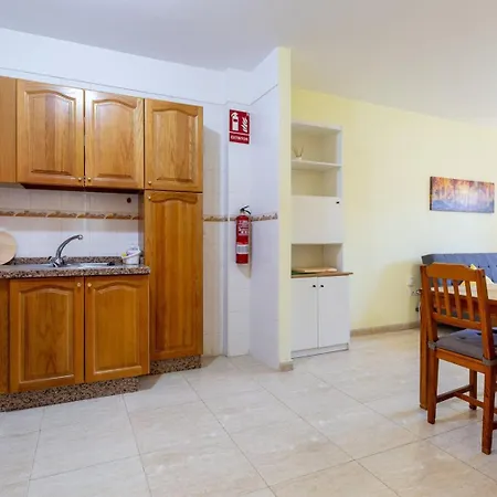 2b Abrigos, Wifi Y Balcon *